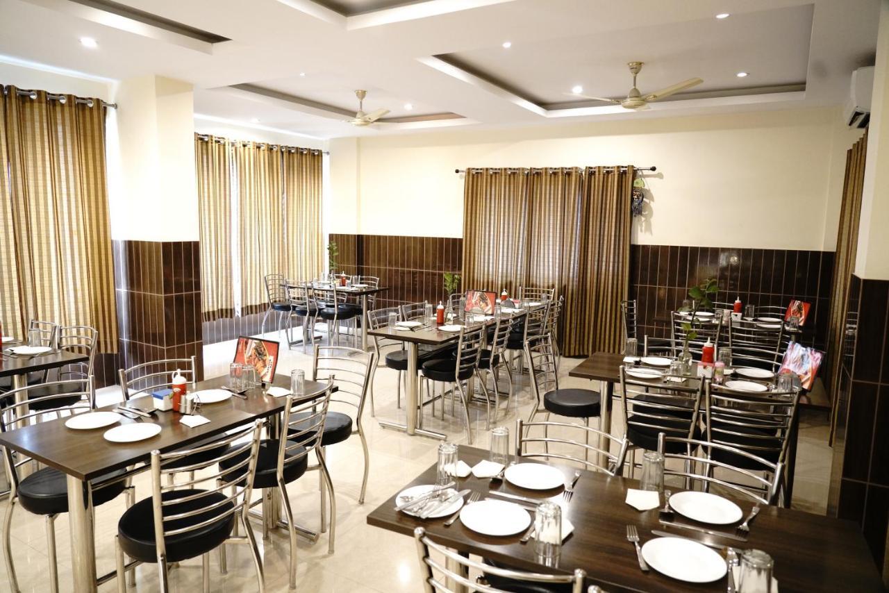 Hotel Vishnu Inn Dehradun Buitenkant foto