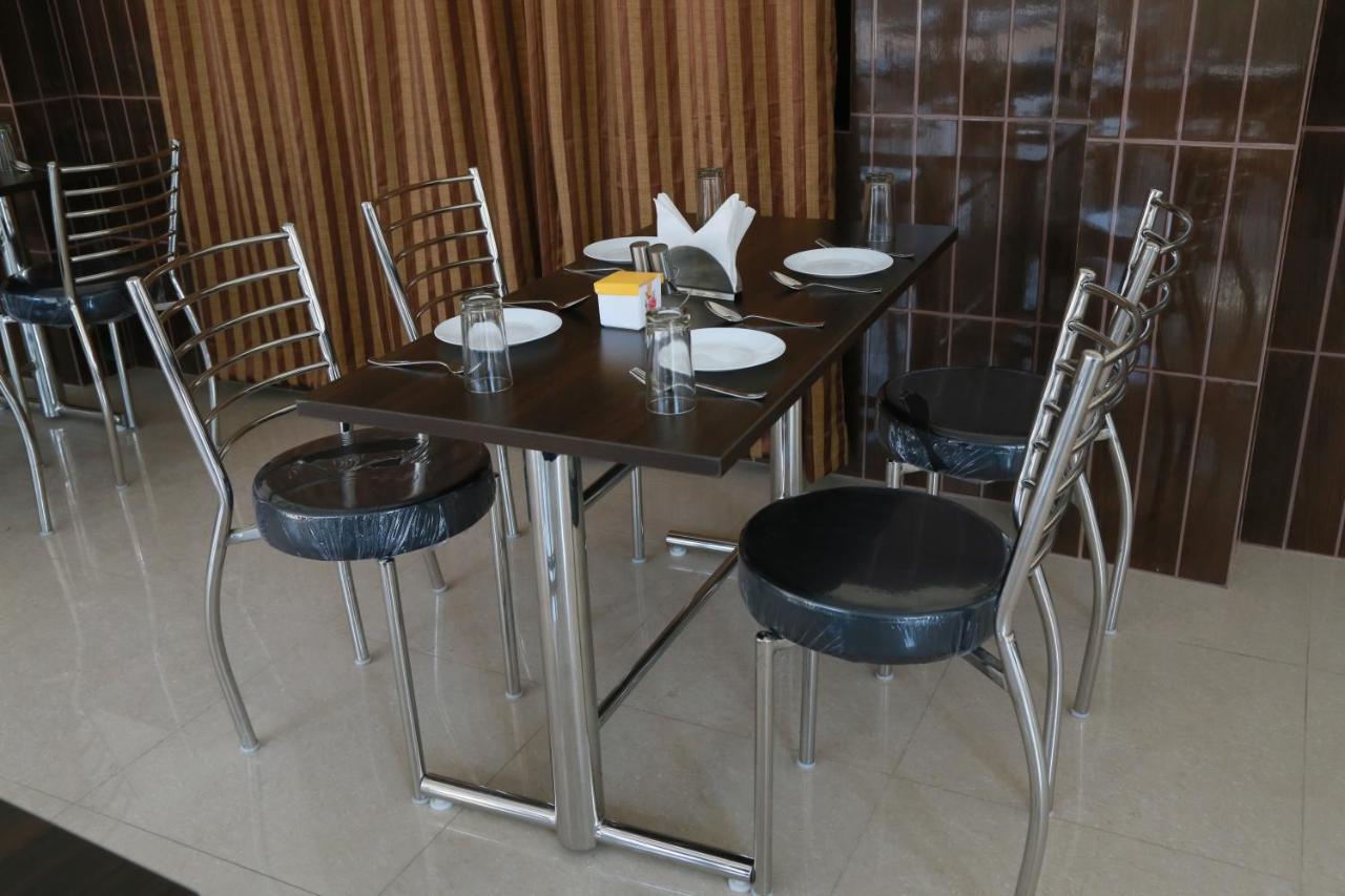 Hotel Vishnu Inn Dehradun Buitenkant foto